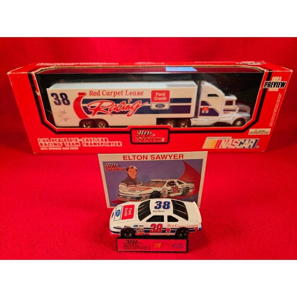 ELTON SAWYER NASCAR TRANSPORTER BUNDLE w/MATCHING STOCKCAR & PLAYER CARD -‎ NIB